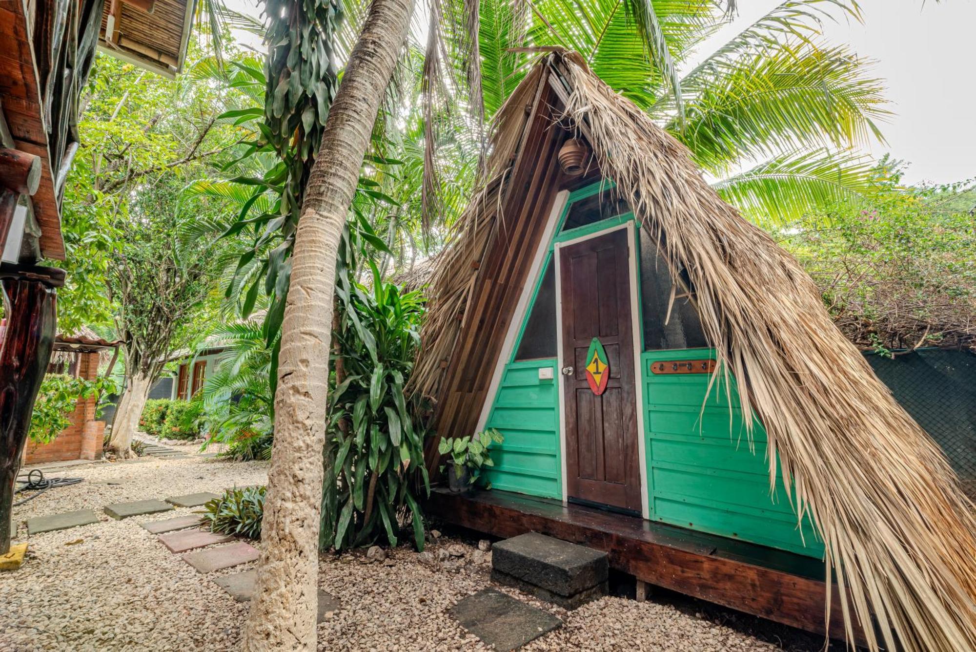 Playa Grande Surf Camp Hostel Exterior foto